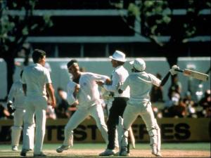 javed-miandad-clashed-with-australia_s-dennis-lillee