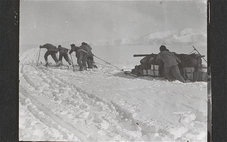 British Antarctic Expedition 1910-13: Foundering in soft snow. (left to right) Cherry-Garrard, Bowers, Keohane, Crean, Wilson, Beardmore Glacier, 13 December 1911 (Robert Falcon Scott/ Scott Polar Research Institute)